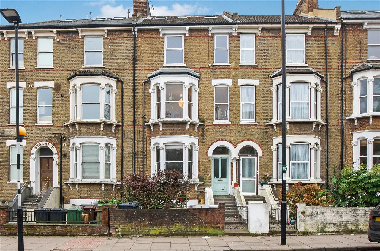 2 bed flat for sale in Tufnell Park Road 14