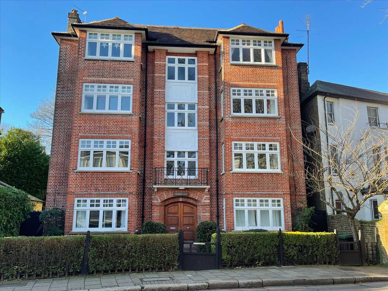 AVAILABLE IMMEDIATELY! A very well presented and spacious (approximately 81 Sq M/872 Sq Ft) PART FURNISHED two bedroom second floor apartment forming part of a highly sought after red brick mansion block within close proximity to the shops, cafes, bars and restaurants of Highgate Village ...