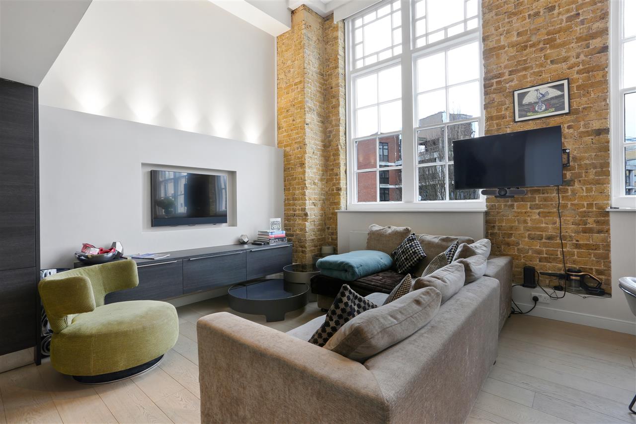 2 bed flat for sale  - Property Image 6