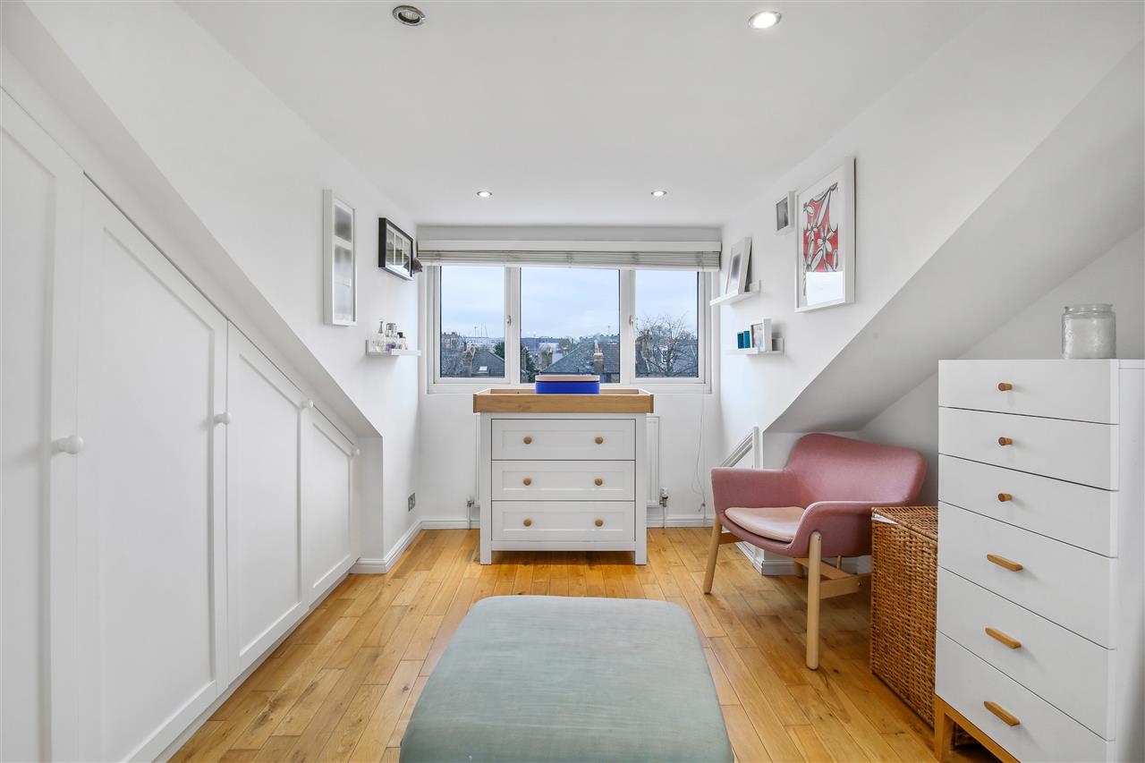 2 bed flat for sale in Tufnell Park Road 11