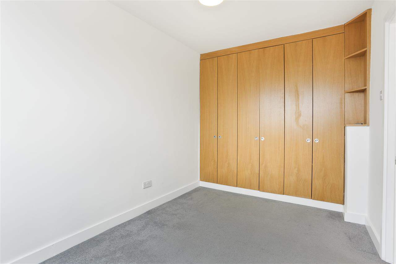 2 bed flat to rent 9