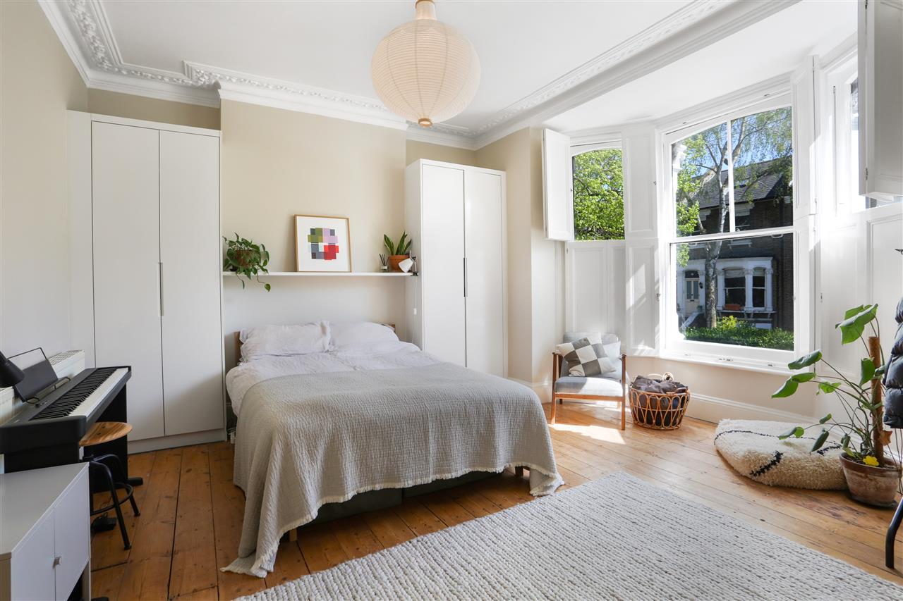 1 bed flat for sale in Southcote Road 7