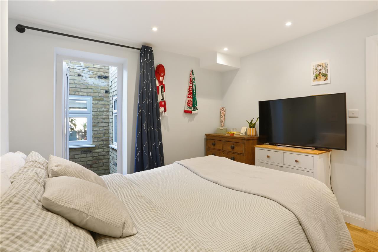 2 bed flat for sale in Torriano Avenue  - Property Image 15
