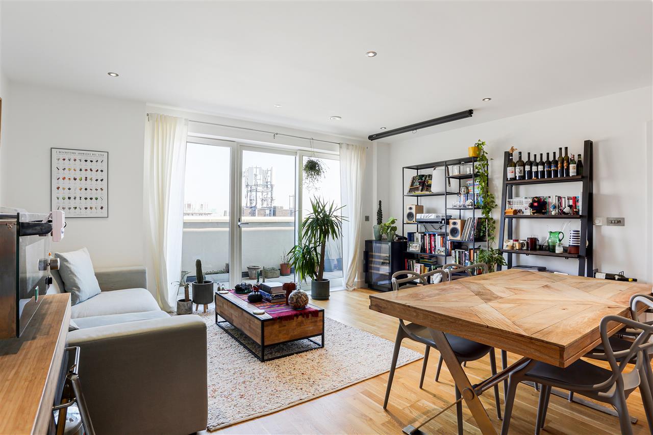 NEW LISTING! A truly exceptional apartment located on the fifth/top floor of a sought-after modern boutique residential development. A stunning roof terrace stretching the full length of the property offers panoramic views. The property is well-connected and close to Caledonian Road, Tufnell ...