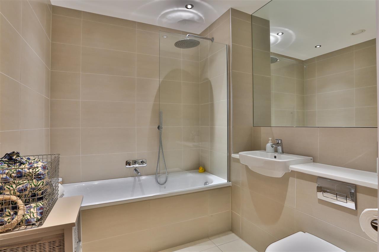 2 bed flat for sale in Dalmeny Avenue  - Property Image 13
