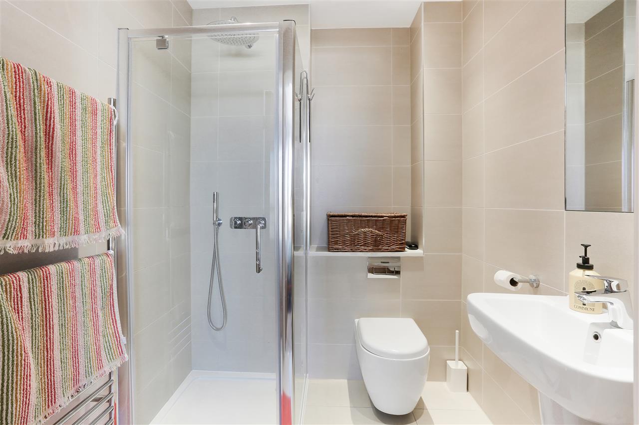 2 bed flat for sale in Dalmeny Avenue  - Property Image 14