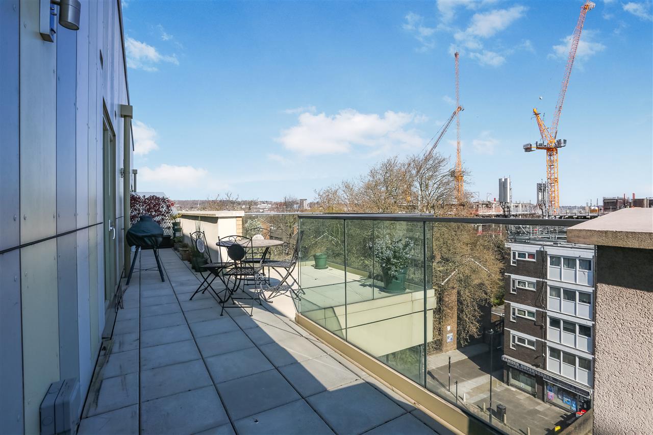 2 bed flat for sale in Dalmeny Avenue  - Property Image 16