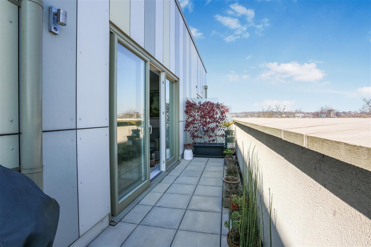 2 bed flat for sale in Dalmeny Avenue  - Property Image 17