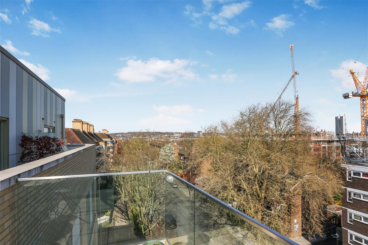 2 bed flat for sale in Dalmeny Avenue  - Property Image 19