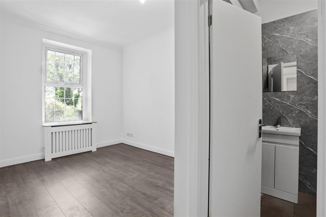 4 bed maisonette for sale in Torriano Avenue  - Property Image 5
