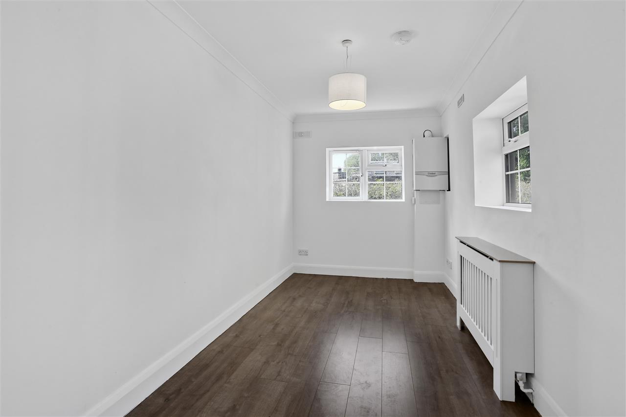 4 bed maisonette for sale in Torriano Avenue  - Property Image 7