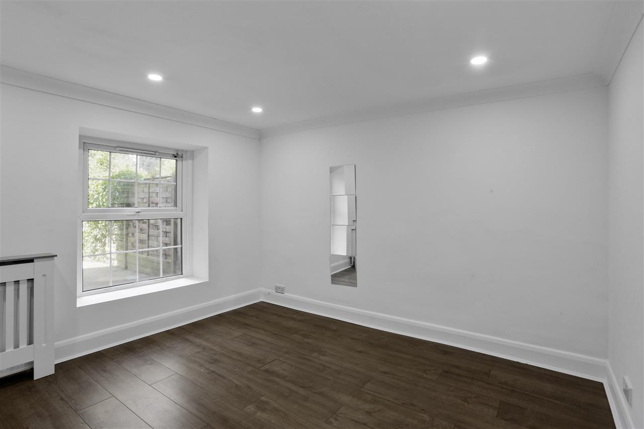 4 bed maisonette for sale in Torriano Avenue  - Property Image 15