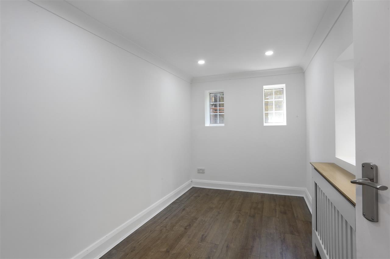 4 bed maisonette for sale in Torriano Avenue  - Property Image 17