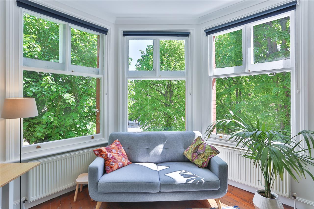 2 bed flat for sale 7