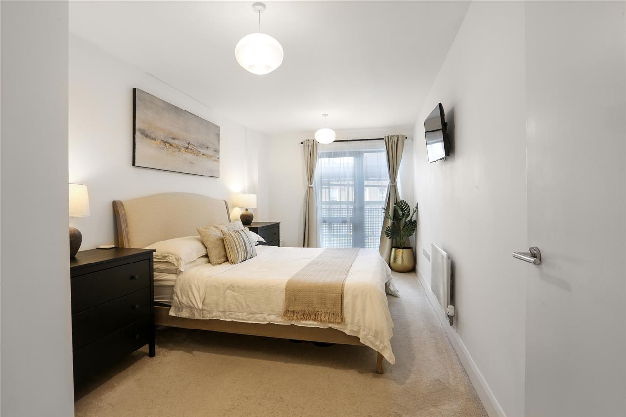 2 bed flat for sale  - Property Image 13