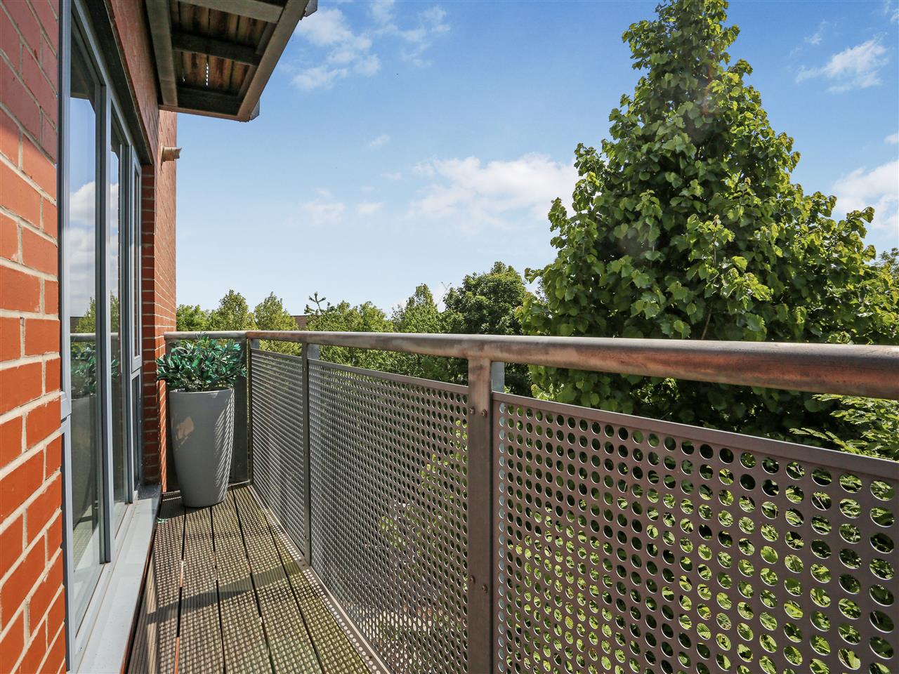 2 bed flat for sale  - Property Image 19