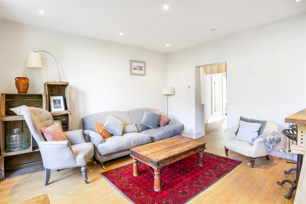2 bed flat for sale in Hilldrop Road  - Property Image 5
