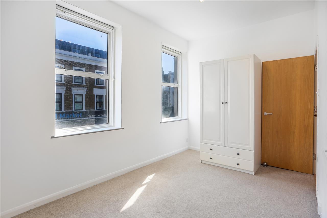 1 bed flat for sale in Queens Crescent  - Property Image 6