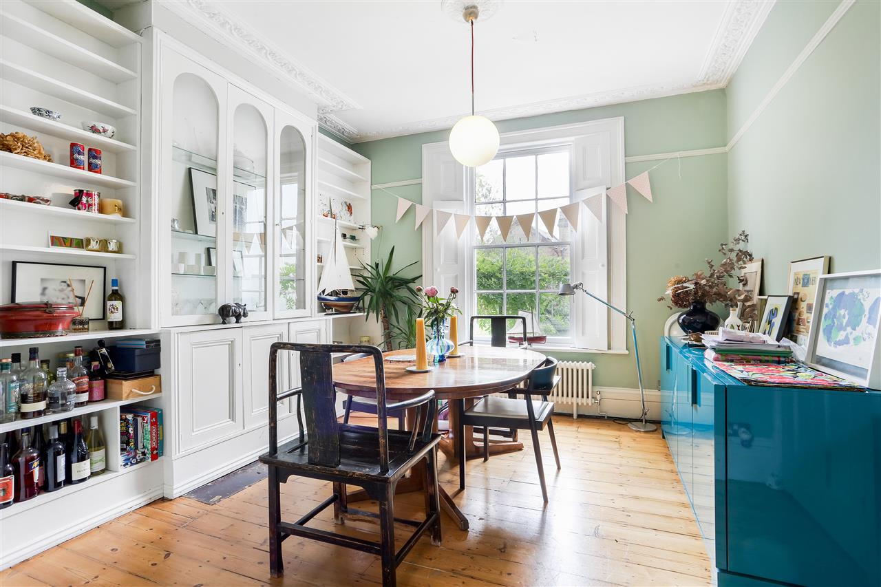 5 bed terraced house for sale 9