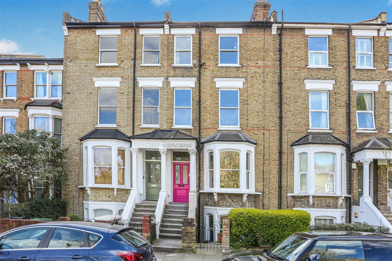 1 bed flat for sale in Huddleston Road  - Property Image 3