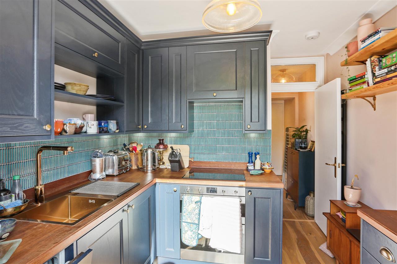 1 bed flat for sale in Huddleston Road  - Property Image 8