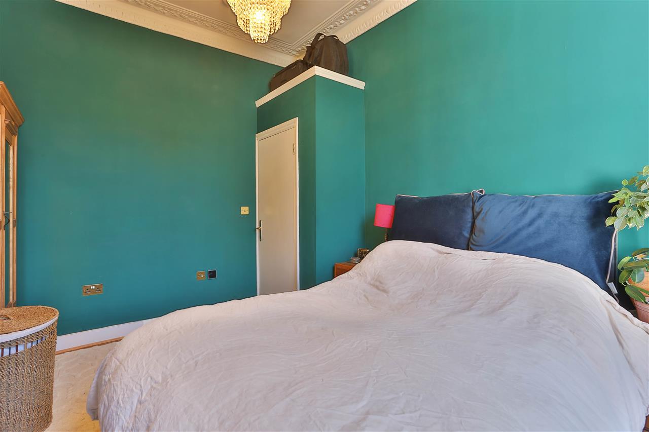 1 bed flat for sale in Huddleston Road 9