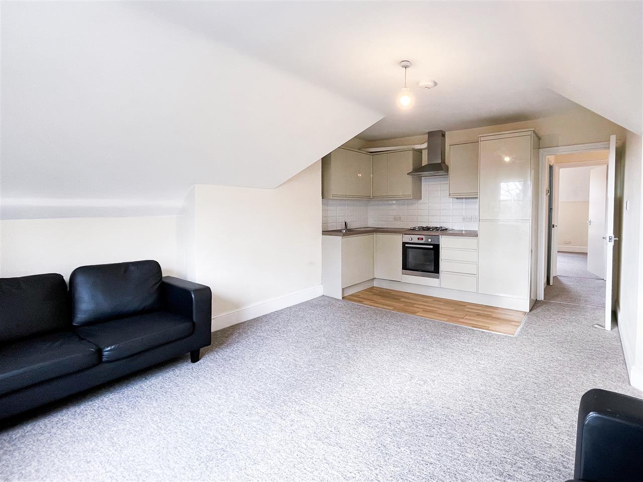 CHAIN FREE! Located in a highly sought after road just off Crouch Hill and only a short distance from Crouch End Broadway's full array of shops and transport links, is this delightful and spacious (approximately 775 Sq Ft / 72 Sq M including storage/study area) second floor (top) converted flat ...
