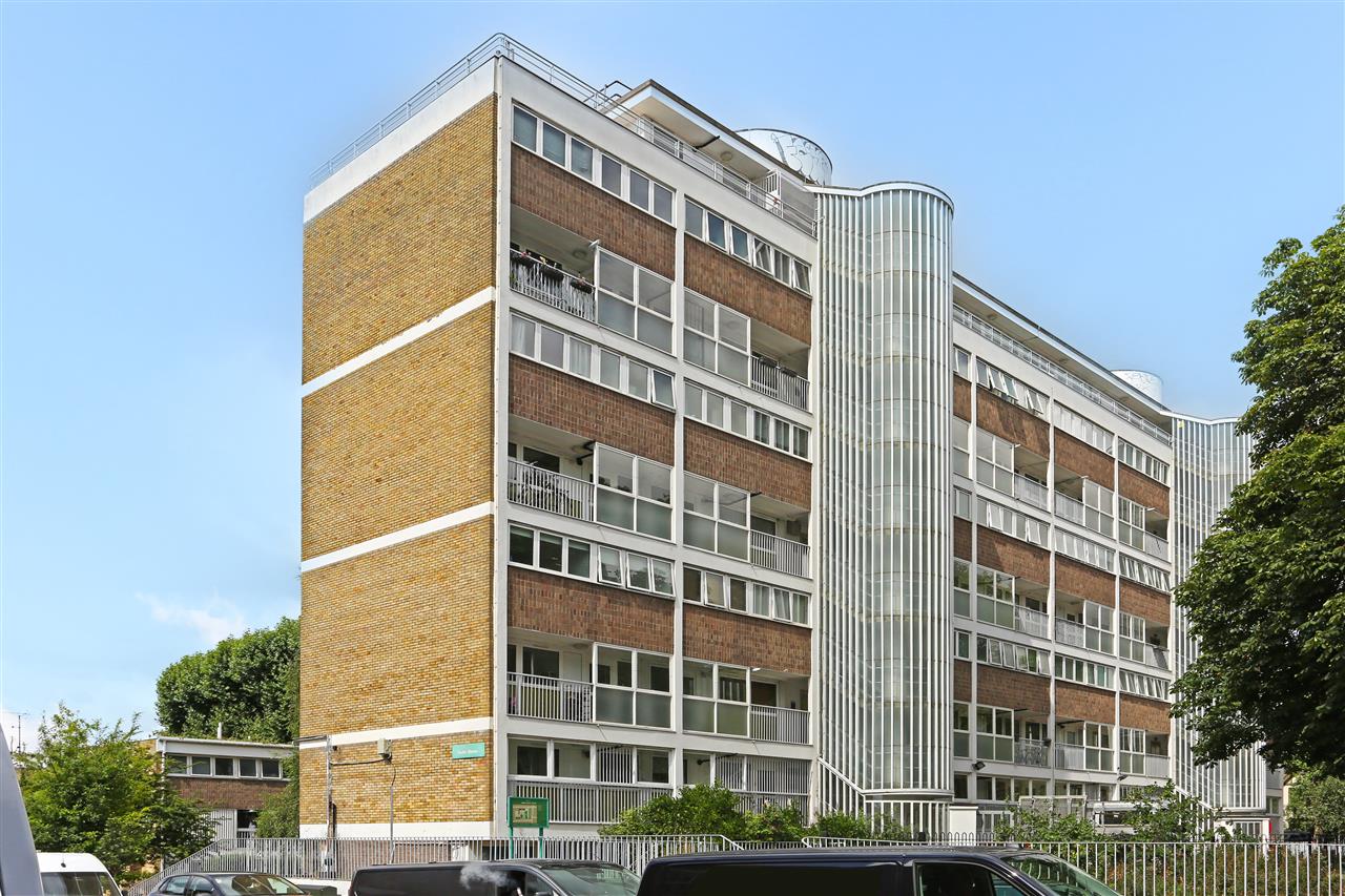 2 bed flat to rent in Highgate Road  - Property Image 2