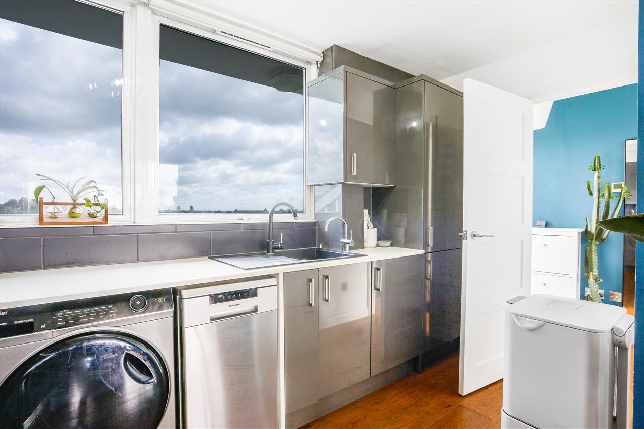 2 bed flat to rent in Highgate Road  - Property Image 13