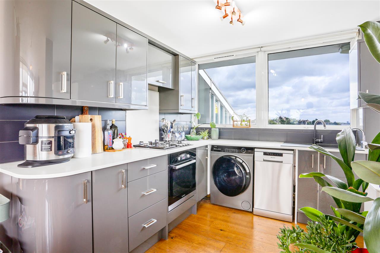 2 bed flat to rent in Highgate Road  - Property Image 18