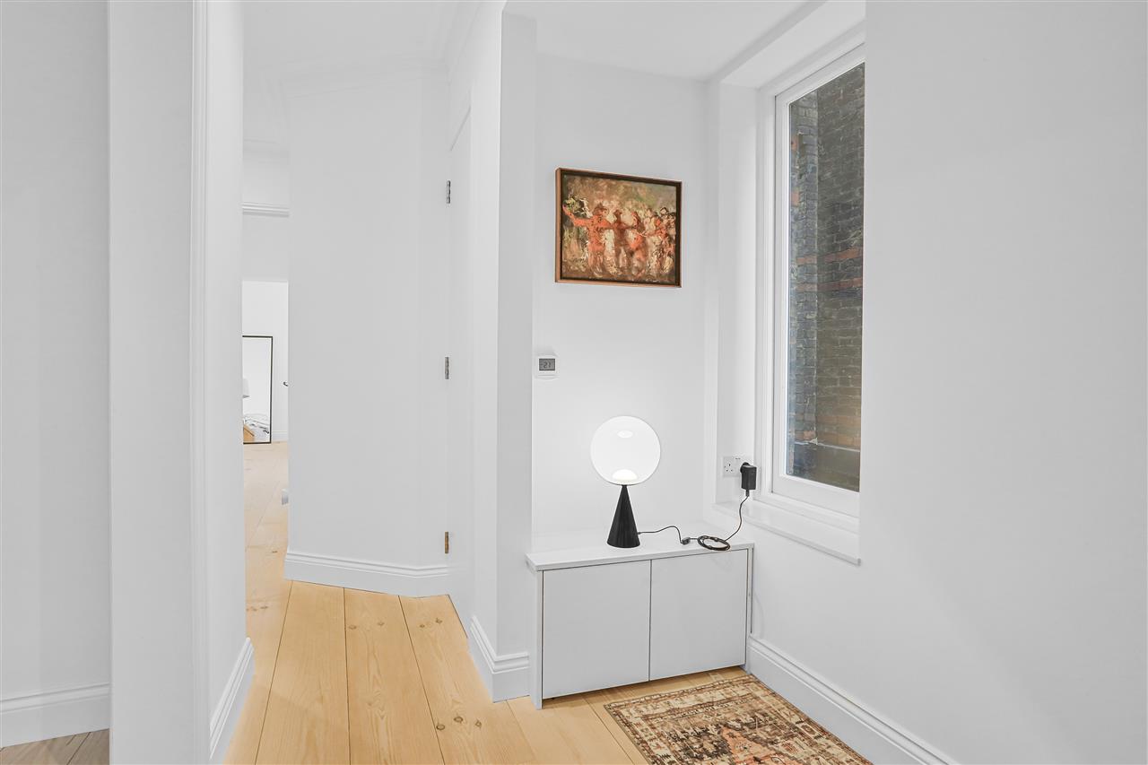 1 bed flat for sale in Middleton Grove  - Property Image 7