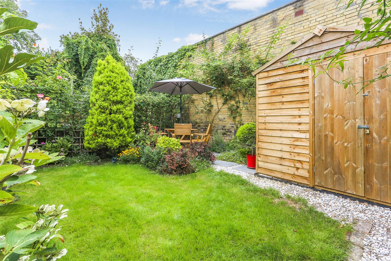 1 bed flat for sale in Middleton Grove  - Property Image 20