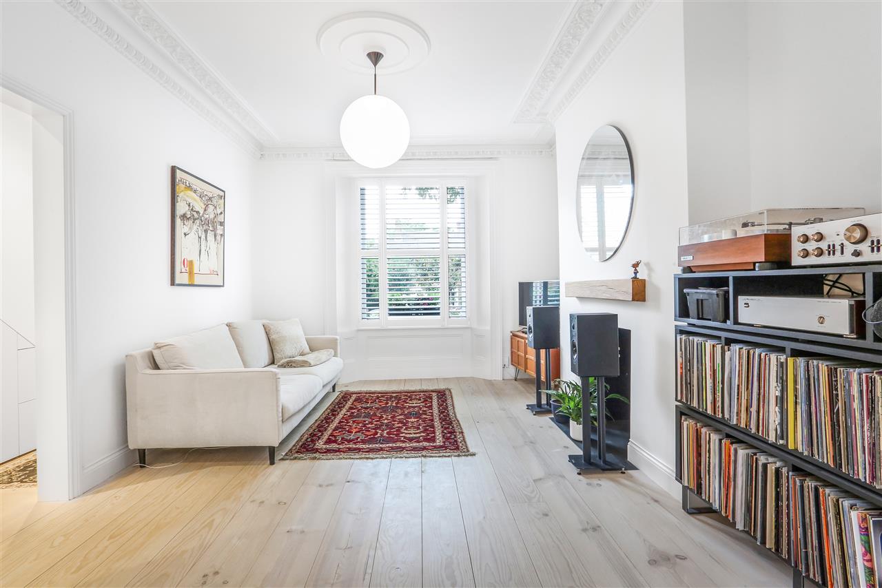 1 bed flat for sale in Middleton Grove  - Property Image 22