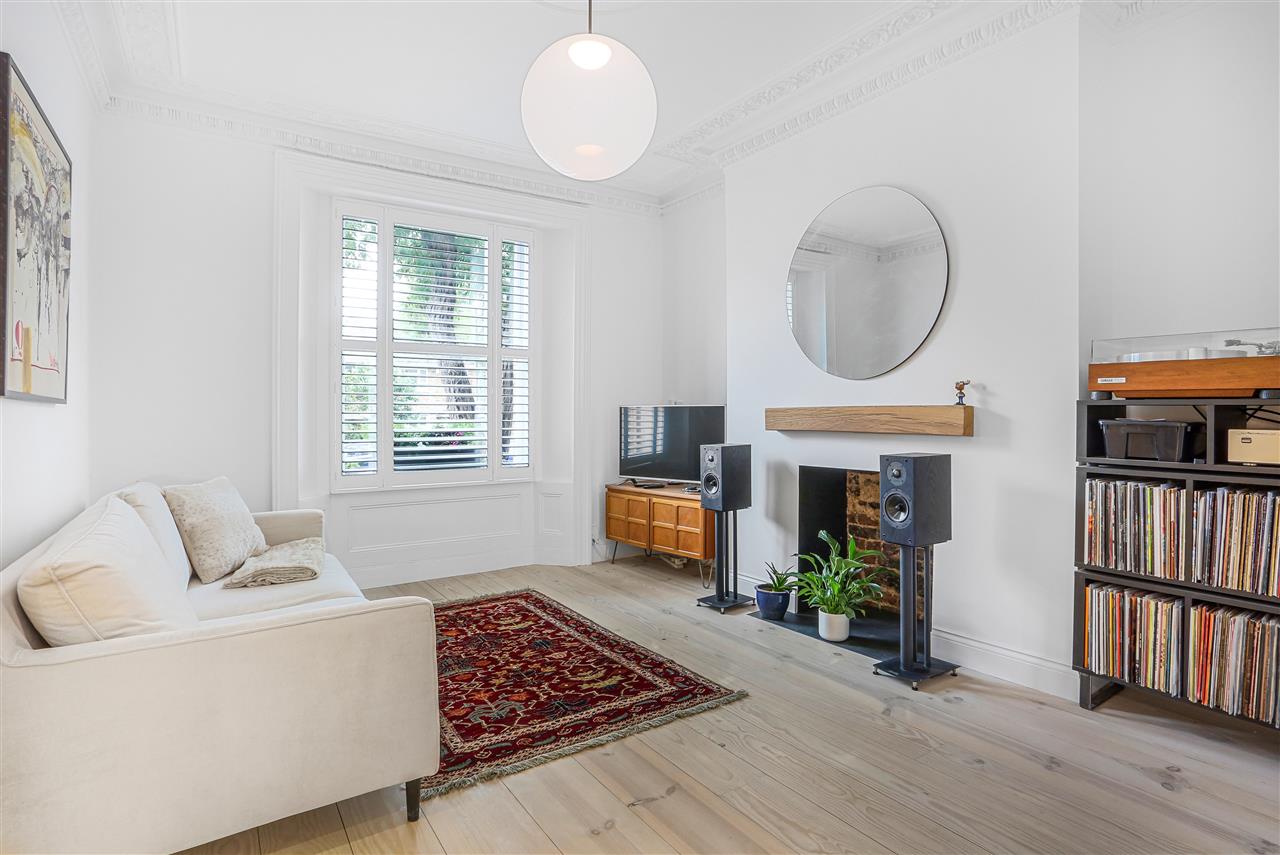 1 bed flat for sale in Middleton Grove  - Property Image 23