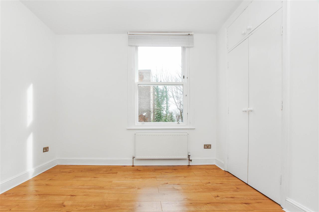 1 bed flat for sale  - Property Image 6