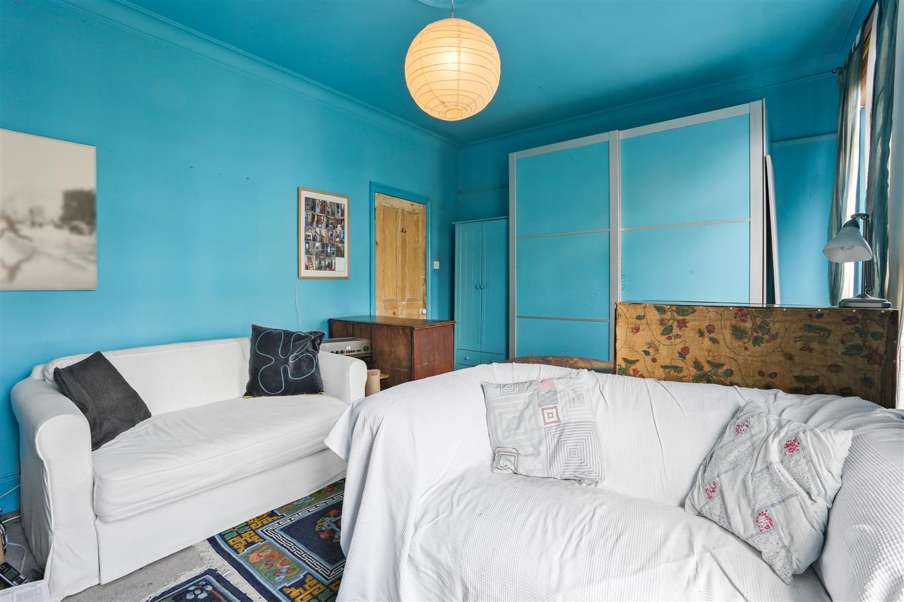 3 bed terraced house for sale in Davenant Road 14