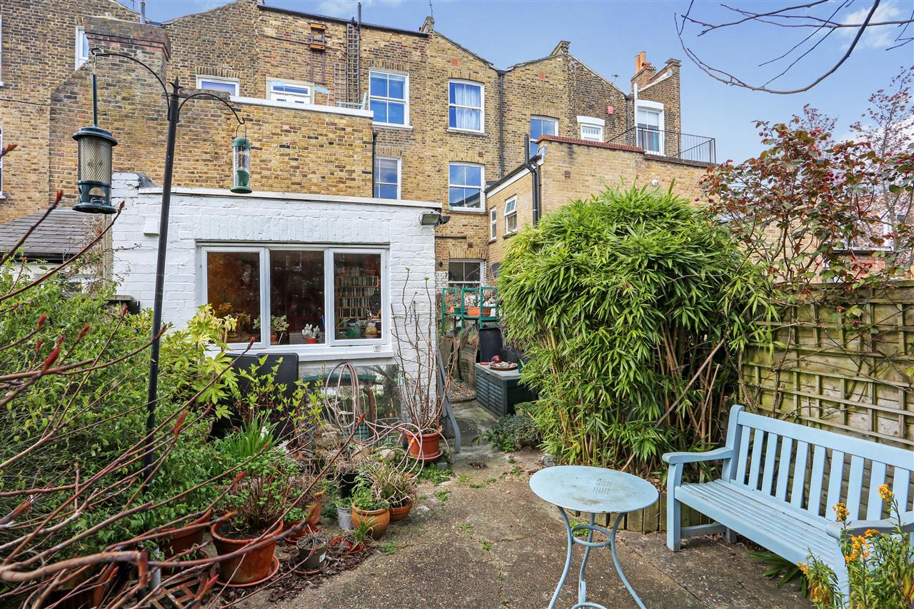 3 bed terraced house for sale in Davenant Road  - Property Image 26