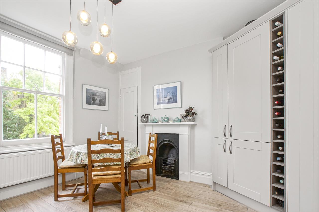 2 bed flat for sale in Anson Road  - Property Image 10