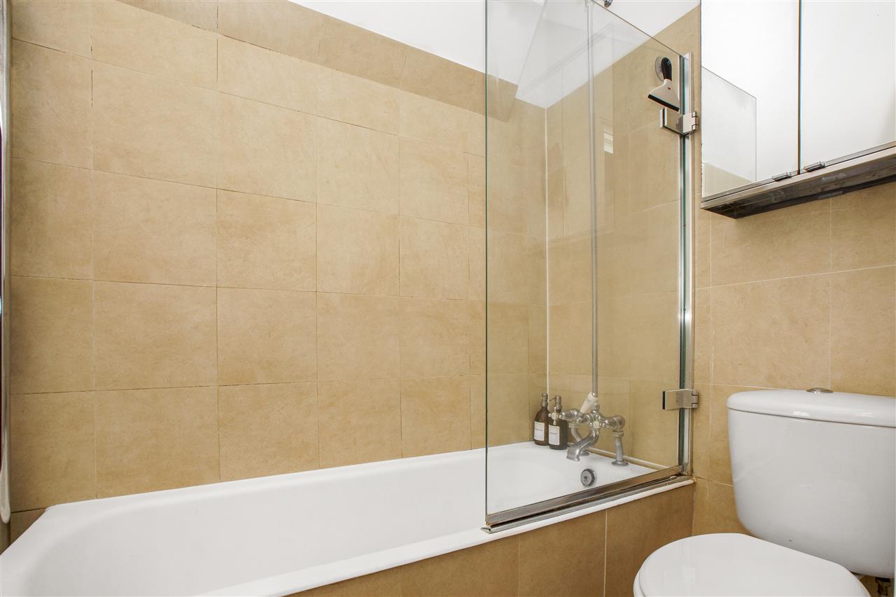 2 bed flat for sale in Anson Road  - Property Image 15
