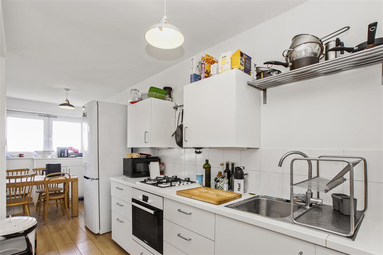 2 bed flat for sale 5