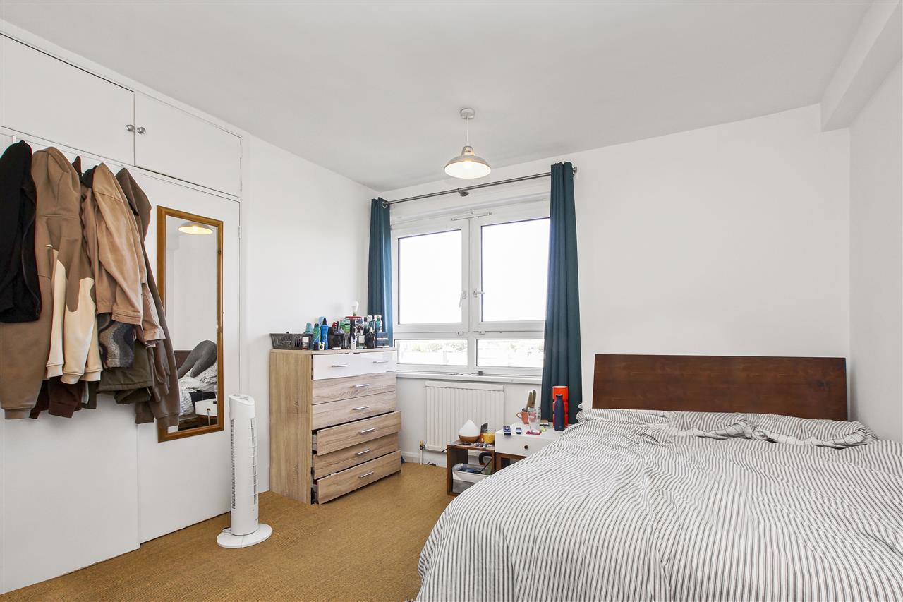 2 bed flat for sale  - Property Image 10