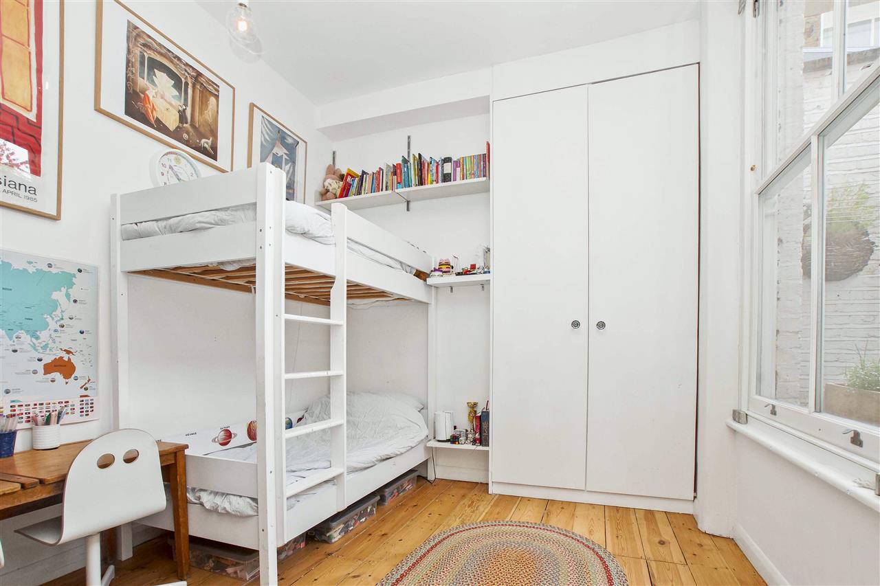 2 bed flat for sale in Raveley Street  - Property Image 9