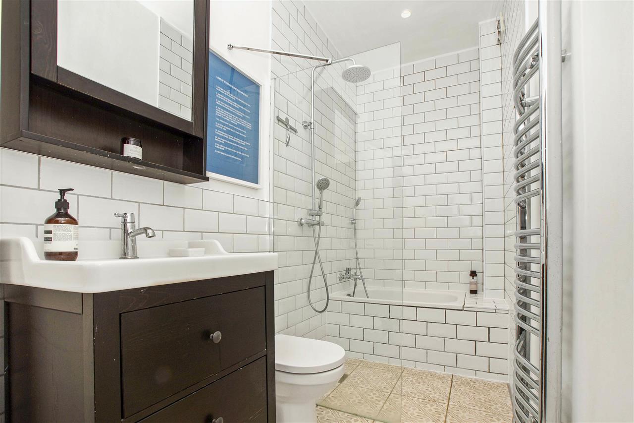 2 bed flat for sale in Raveley Street  - Property Image 12