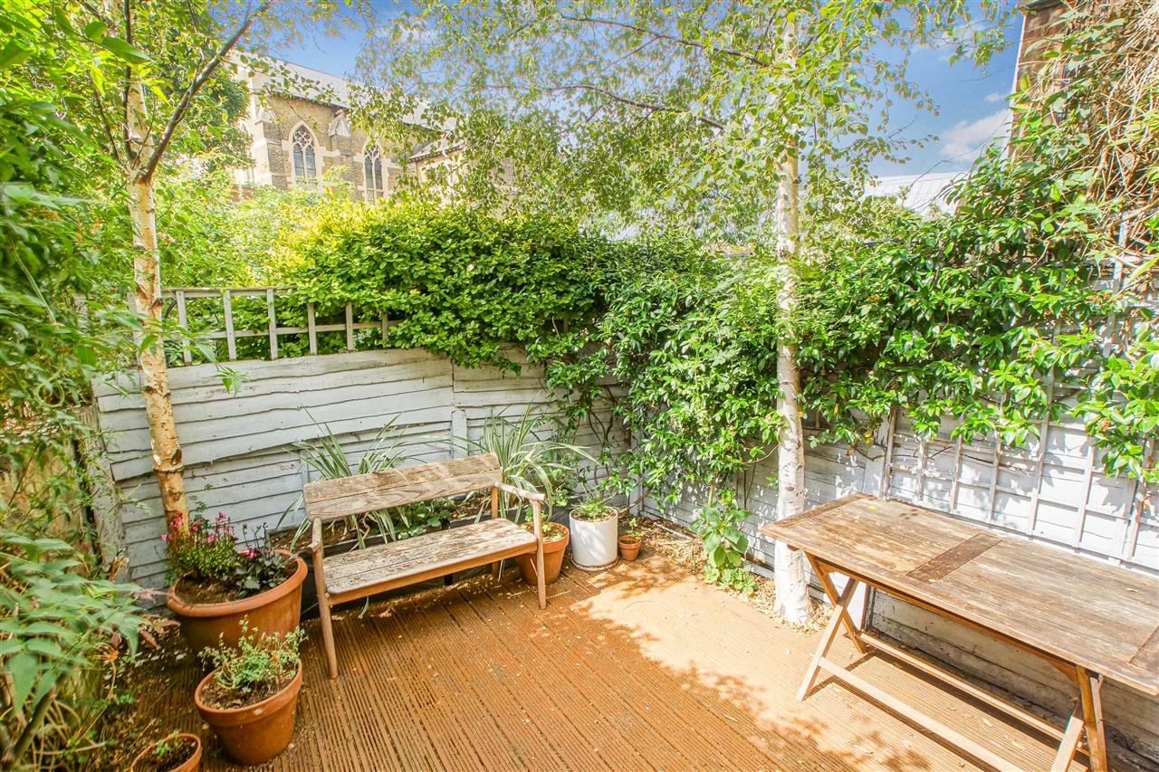 2 bed flat for sale in Raveley Street  - Property Image 15