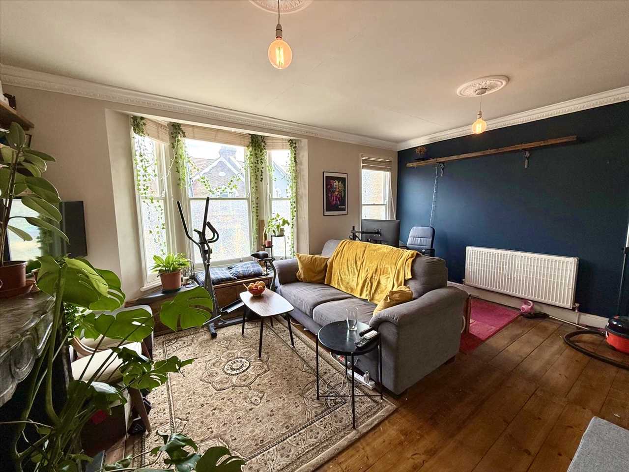 1 bed flat for sale in Chetwynd Road  - Property Image 4
