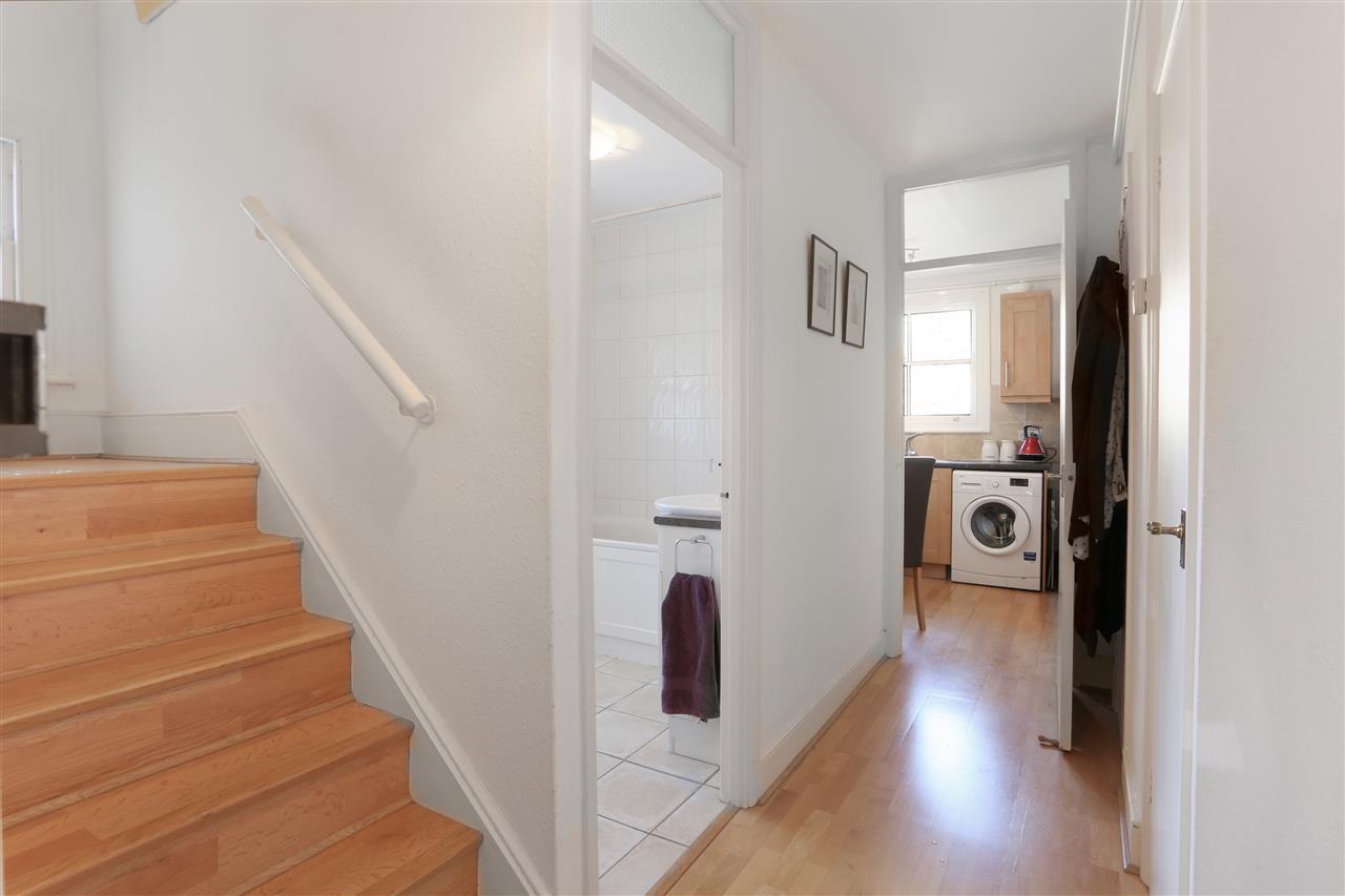 2 bed flat for sale in Mercers Road  - Property Image 14