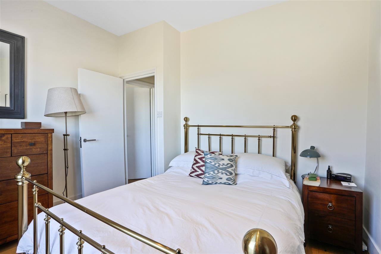 2 bed flat for sale in Ospringe Road  - Property Image 10