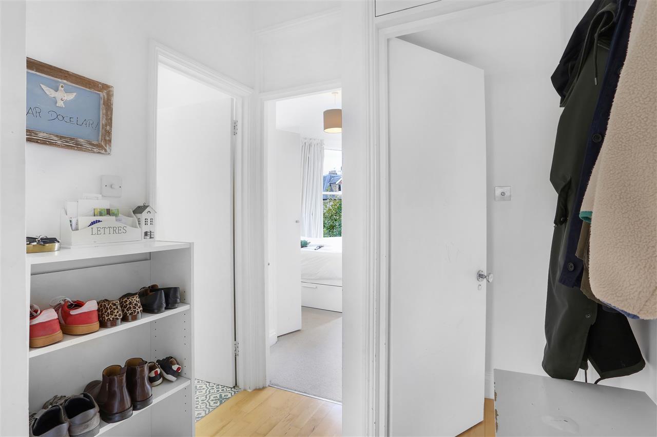 2 bed flat for sale in Yerbury Road  - Property Image 12