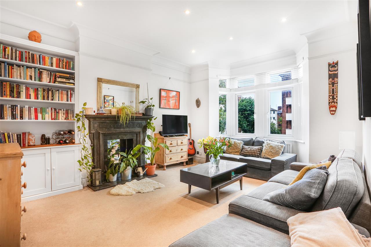 2 bed flat for sale in Carleton Gardens  - Property Image 2