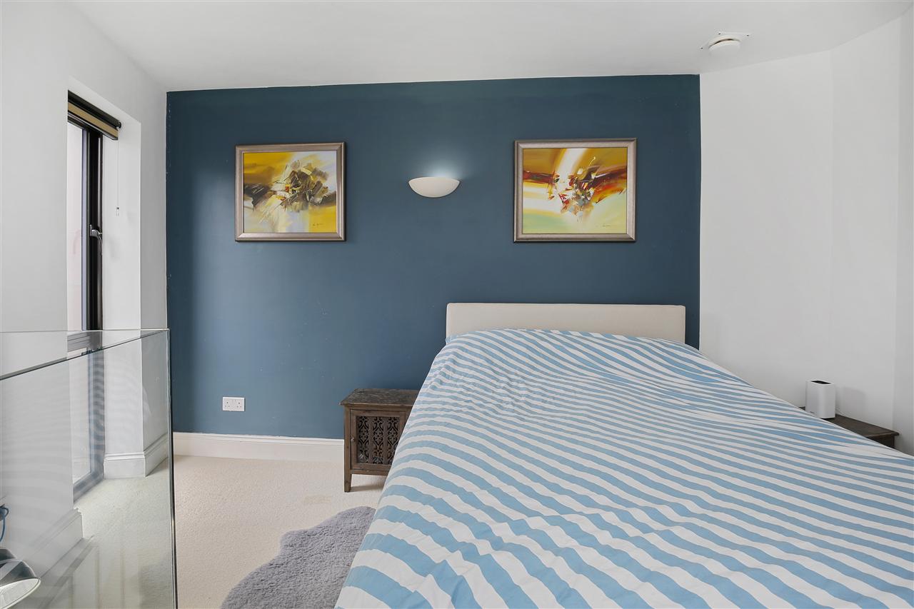 2 bed flat for sale in Carleton Road  - Property Image 5